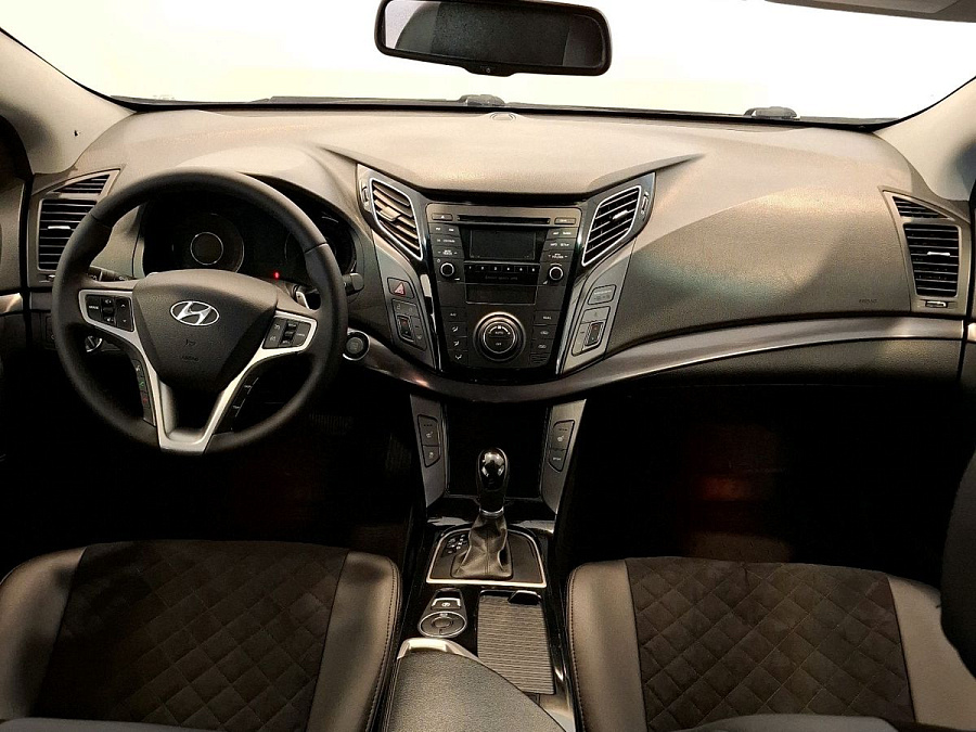 Hyundai , 2013г., передний привод, автомат