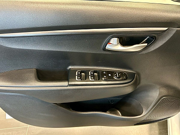 Kia , 2020г., передний привод, автомат