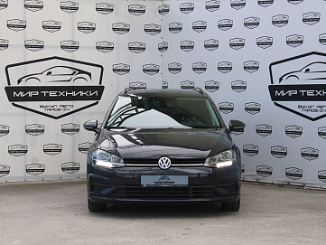 Volkswagen Golf, 2019г, передний привод, механика