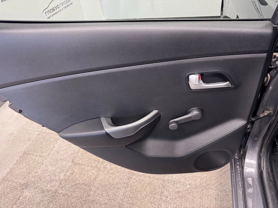 Kia Rio, 2013г., передний привод, механика