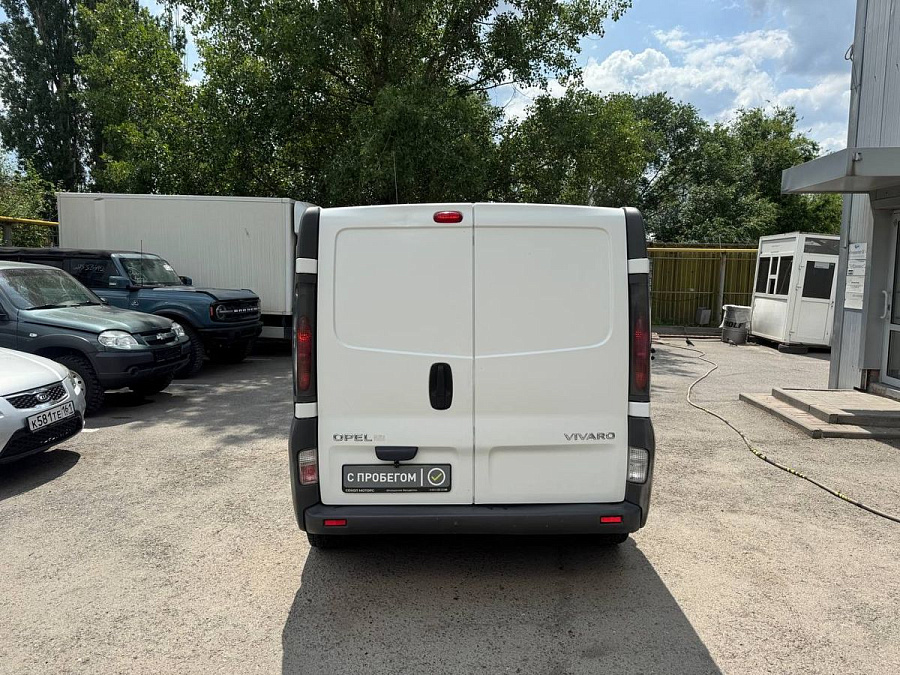 Opel Vivaro, 2005г., передний привод, механика