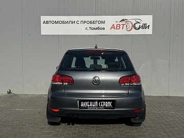 Volkswagen Golf, 2011г, передний привод, механика