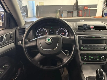 Skoda Octavia, 2012г, передний привод, механика