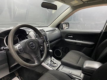 Suzuki Grand Vitara, 2011г, полный привод, автомат