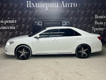 Toyota Camry, 2014г, передний привод, автомат