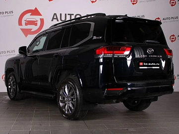 Toyota Land Cruiser, 2021г., полный привод, автомат