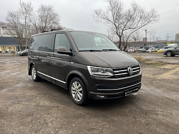 Volkswagen Multivan, 2016г, полный привод, робот
