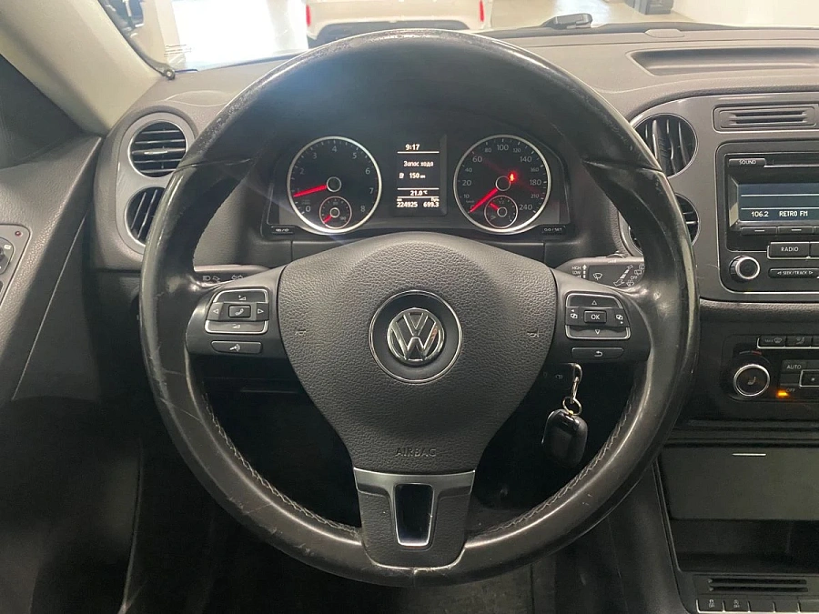 Volkswagen Tiguan, 2014г., передний привод, механика