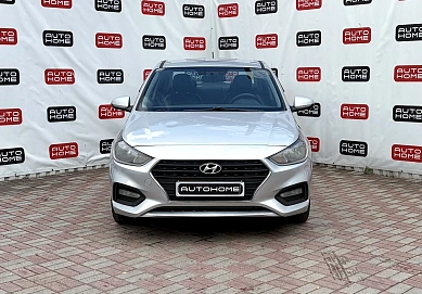 Hyundai Solaris, 2018г., передний привод, автомат