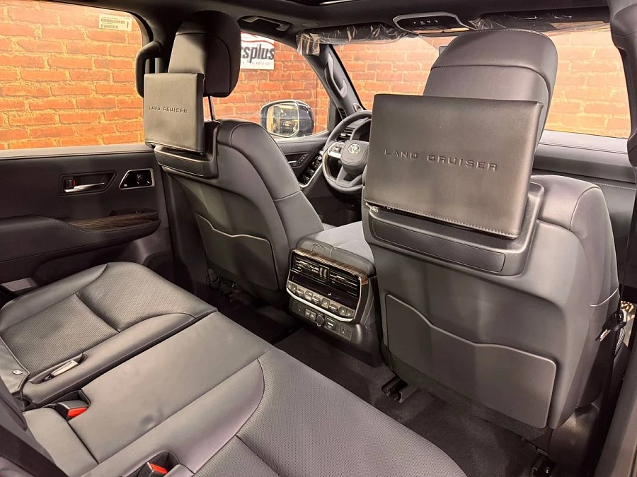 Toyota Land Cruiser, 2025г., полный привод, автомат