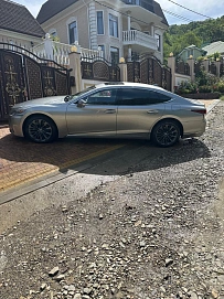 Lexus LS, 2018г, полный привод, автомат