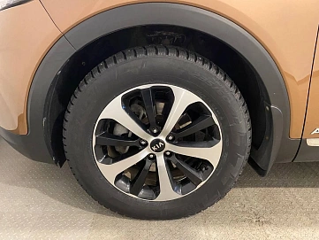 Kia Sorento, 2015г, передний привод, автомат