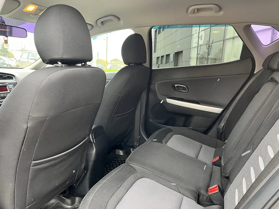 Kia Ceed, 2012г., передний привод, автомат