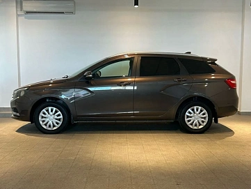 Lada (ВАЗ) Vesta, 2019г, передний привод, механика