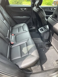 Volvo XC60, 2021г, полный привод, автомат