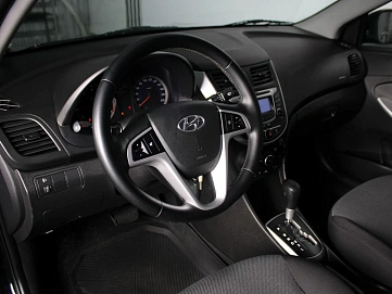 Hyundai Solaris, 2013г., передний привод, автомат