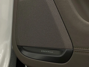 Zeekr 7X, 2024г, полный привод, автомат