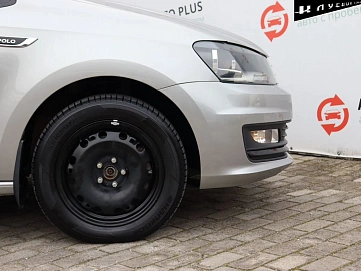 Volkswagen Polo, 2017г, передний привод, автомат