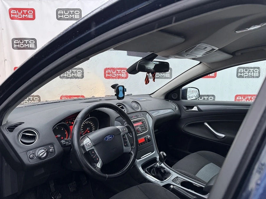 Ford Mondeo, 2012г., передний привод, механика