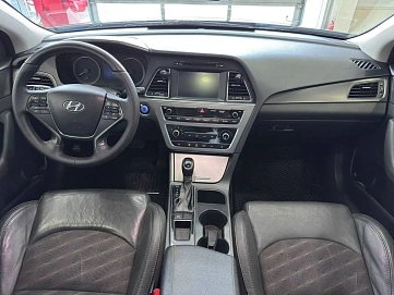 Hyundai Sonata, 2016г, передний привод, автомат