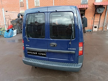 Opel Combo, 2008г, передний привод, механика
