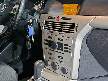 Opel Astra, 2007г, передний привод, автомат