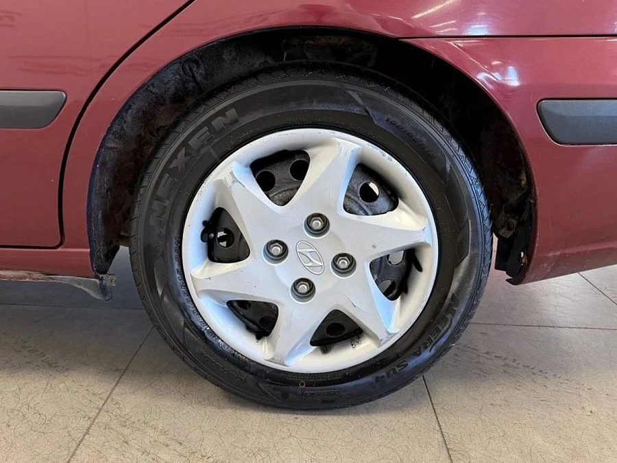 Hyundai Elantra, 2008г., передний привод, механика