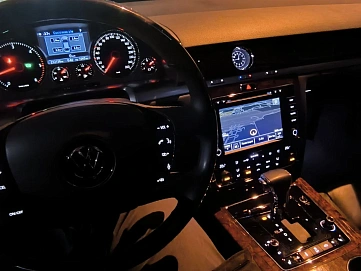 Volkswagen Phaeton, 2014г, полный привод, автомат
