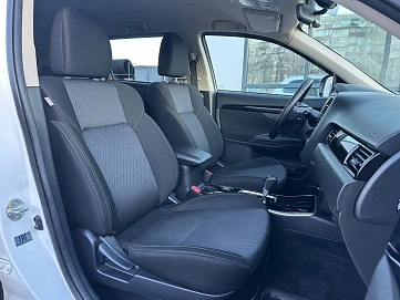 Mitsubishi Outlander, 2019г, полный привод, вариатор