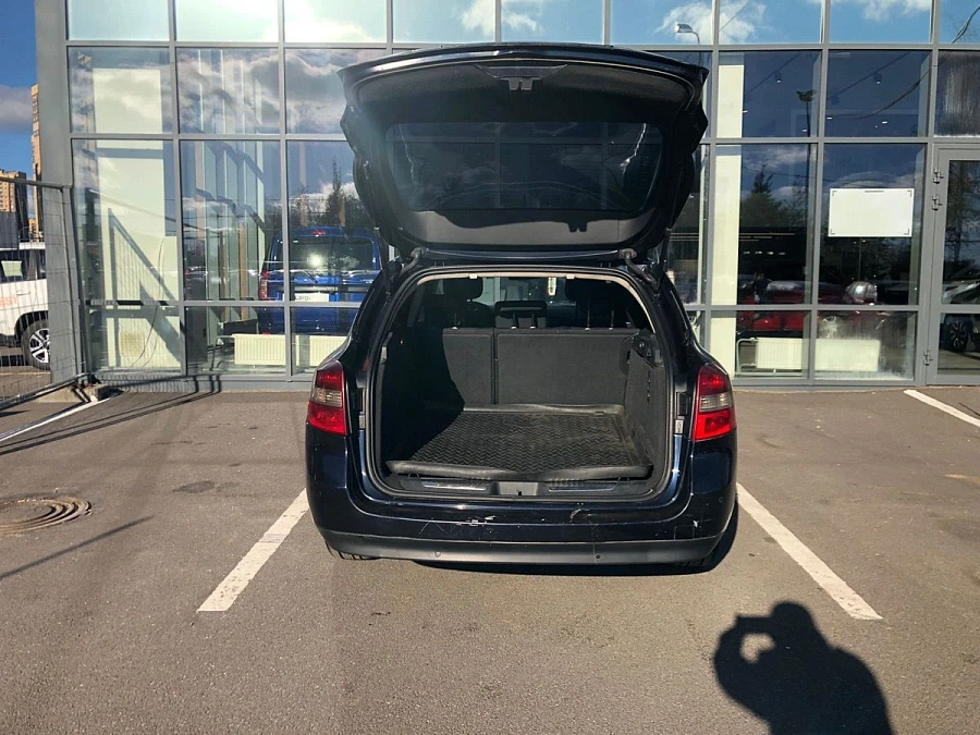 Renault Laguna, 2010г., передний привод, механика