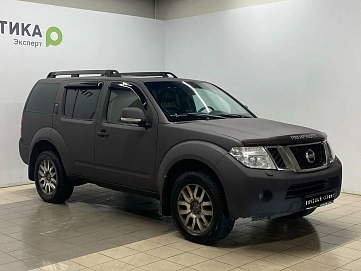 Nissan Pathfinder, 2010г, полный привод, автомат