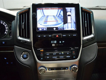 Toyota Land Cruiser, 2017г, полный привод, автомат