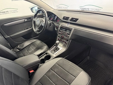 Volkswagen Passat, 2012г, передний привод, автомат