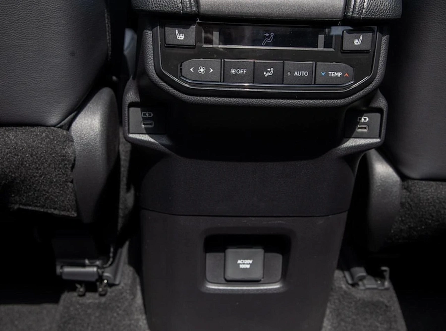 Toyota Grand Highlander, 2024г., полный привод, автомат