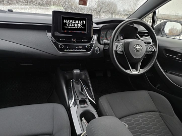 Toyota Corolla, 2018г, передний привод, вариатор