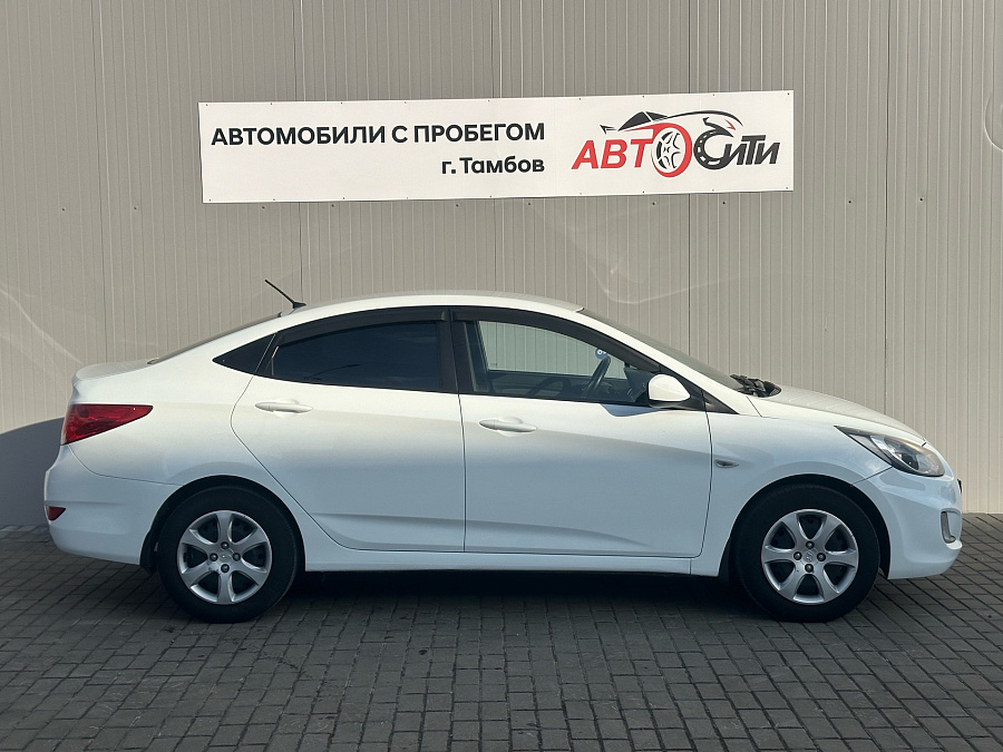 Hyundai Solaris, 2013г., передний привод, механика
