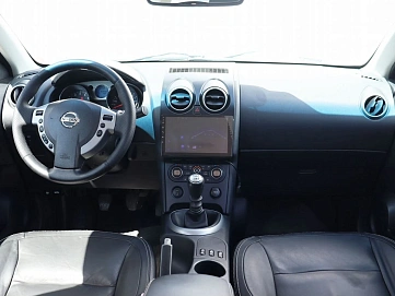 Nissan Qashqai, 2008г, передний привод, механика