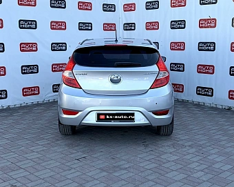 Hyundai Solaris, 2012г., передний привод, автомат