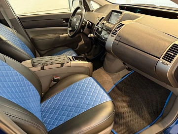 Toyota Prius, 2009г, передний привод, автомат