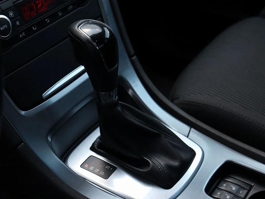 Ford Mondeo, 2011г., передний привод, автомат