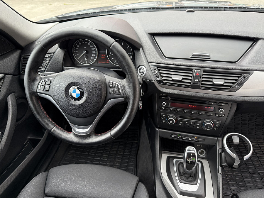 BMW , 2012г., передний привод, автомат
