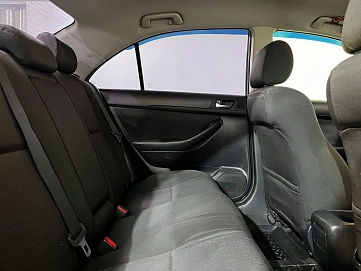 Toyota Avensis, 2008г., передний привод, механика
