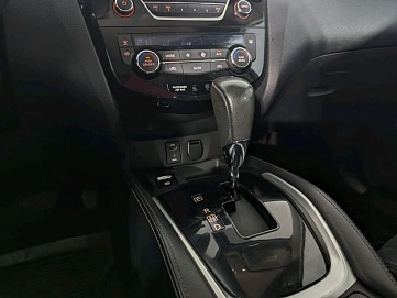Nissan X-Trail, 2016г, передний привод, вариатор