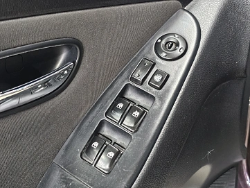 Hyundai Elantra, 2010г, передний привод, автомат