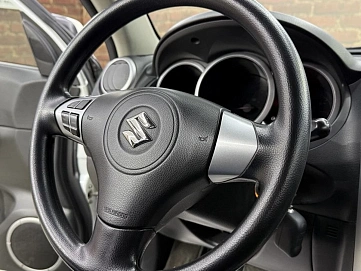 Suzuki Grand Vitara, 2011г, полный привод, автомат