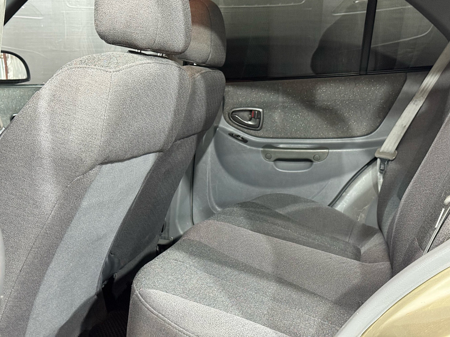Hyundai Accent, 2003г., передний привод, автомат