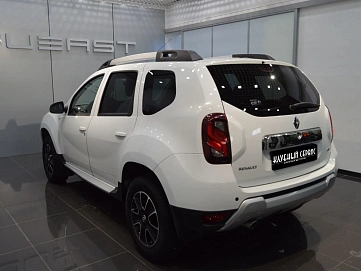 Renault Duster, 2017г, полный привод, автомат