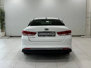 Kia Optima, 2018г, передний привод, автомат