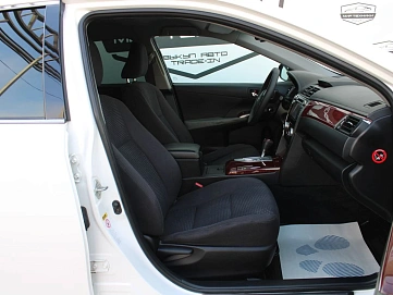 Toyota Camry, 2013г, передний привод, автомат
