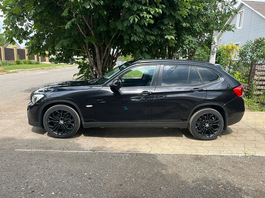 BMW X1, 2011г., задний привод, автомат